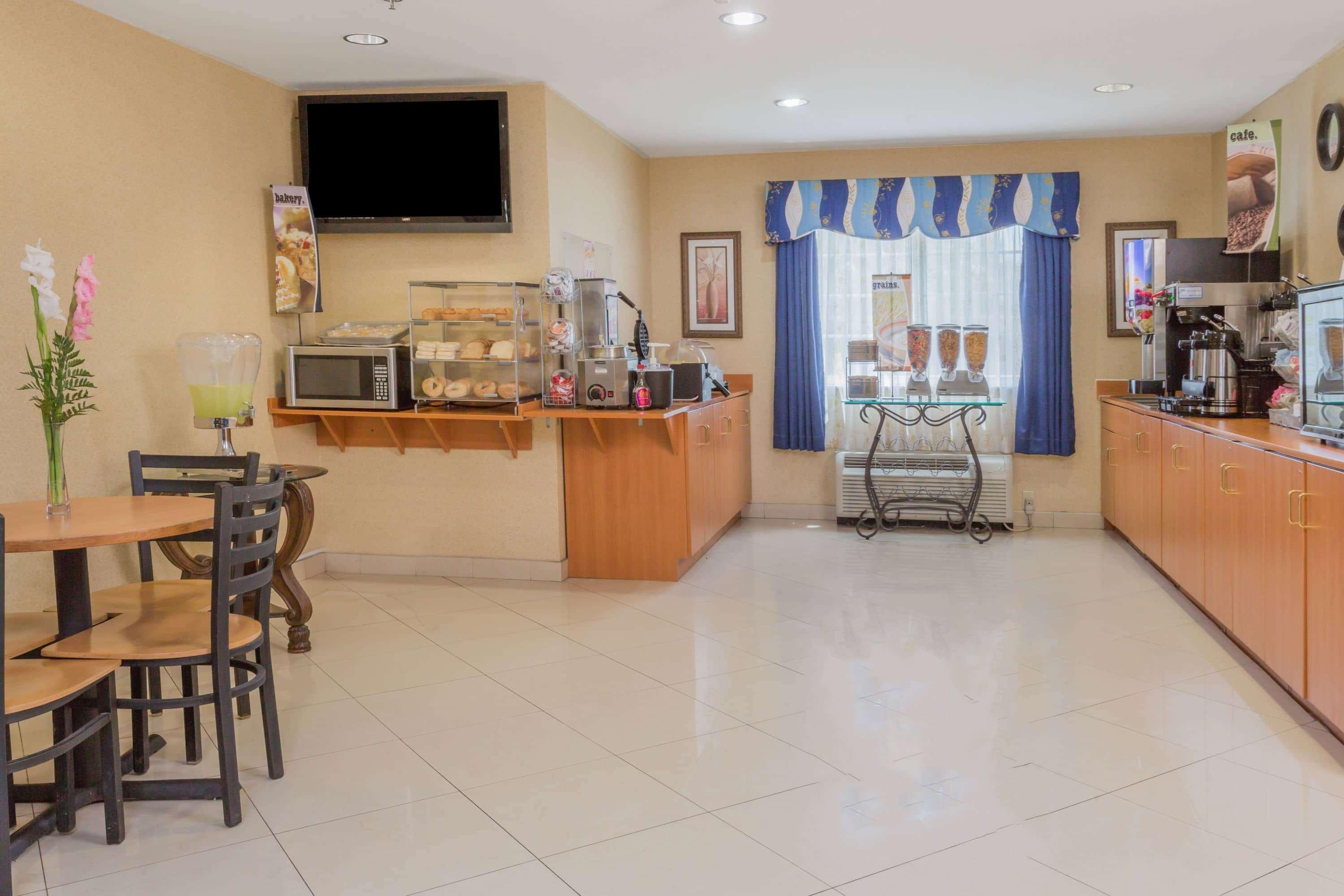 Microtel Inn & Suites By Wyndham Kingsland Naval Base I-95 Exteriér fotografie
