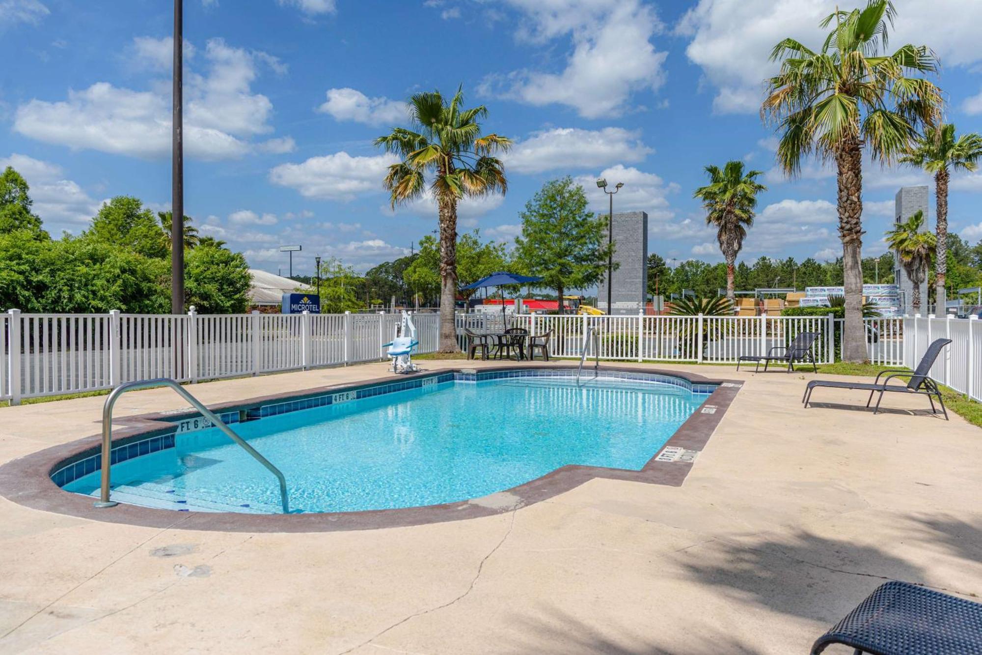 Microtel Inn & Suites By Wyndham Kingsland Naval Base I-95 Exteriér fotografie